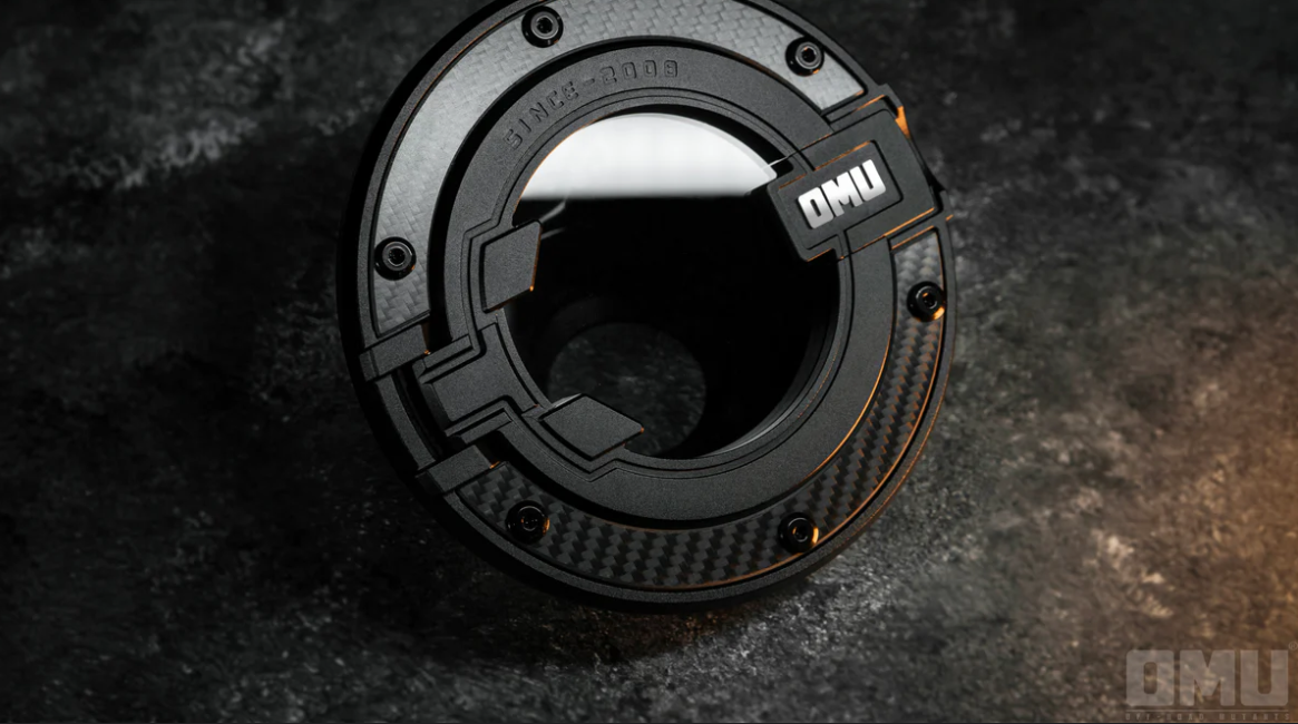 4x4wavers OMU Carbon Fiber & Aluminum Gas Tank Transparent Cover - 4X4 WAVERS