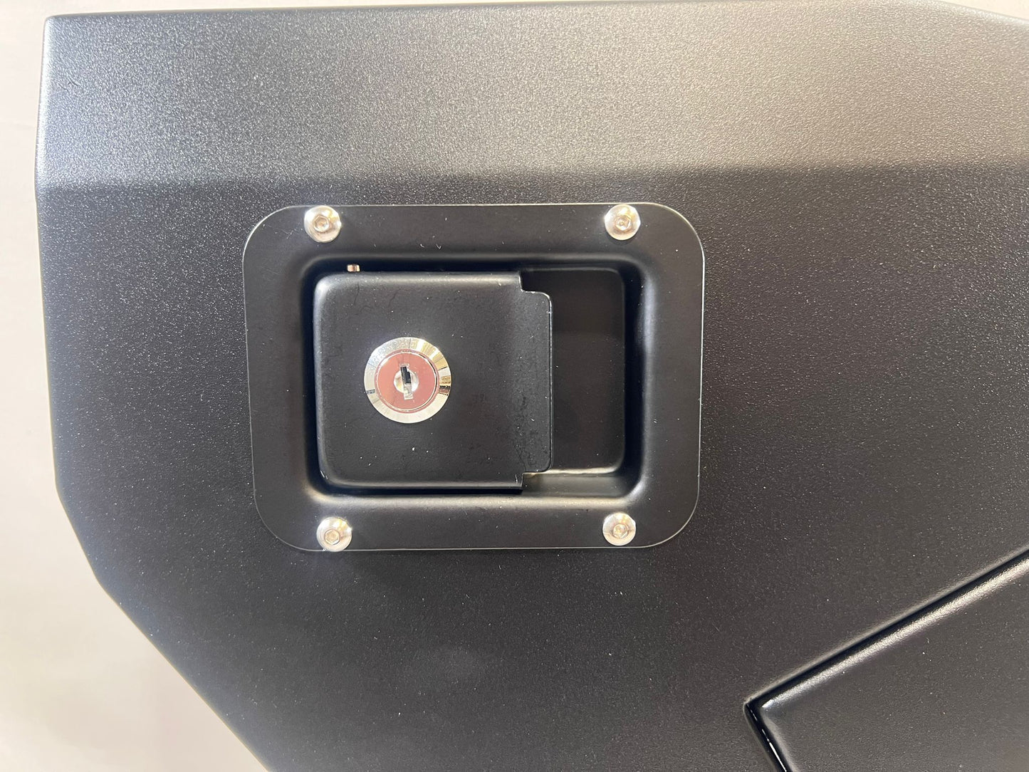 4X4WAVERS Specialty Premium Offroad Half Doors with side mirrors - Front and Rear - Jeep Wrangler JKU (4 Doors) 2007-2018