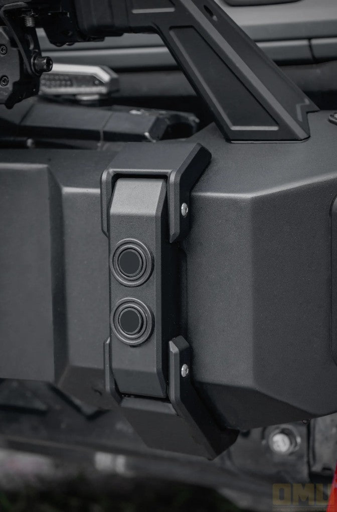 OMU Genesis Series Premium Front Bumper - Aluminum And Steel with Carbon Fiber Finishing - Jeep Wrangler JL/JLU/4XE/JT 2018+ - 4X4 WAVERS