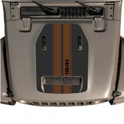 CarCode autocollant de capot pour Jeep Wrangler JL/JLU Rubicon 392 et Gladiator Mojave 2020-2026, style #08, présenté sur le capot du véhicule.