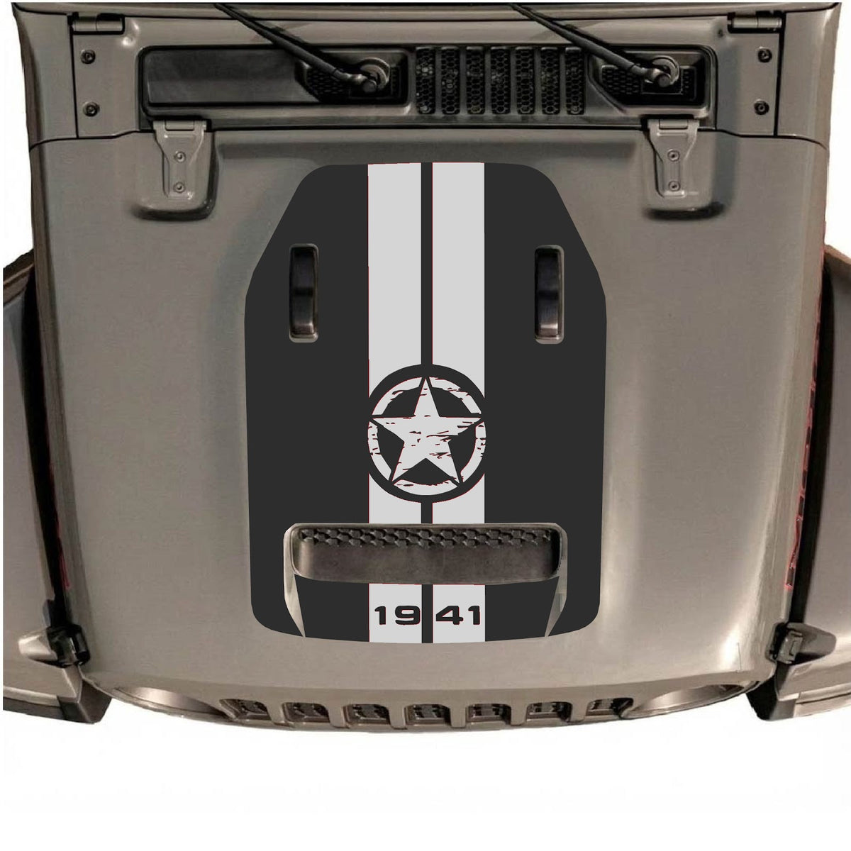 alt
Autocollant de capot CarCode pour Jeep Wrangler JL/JLU Rubicon 392 et JT Gladiator Mojave 2020-2026, style #06, affiché sur le capot du véhicule.