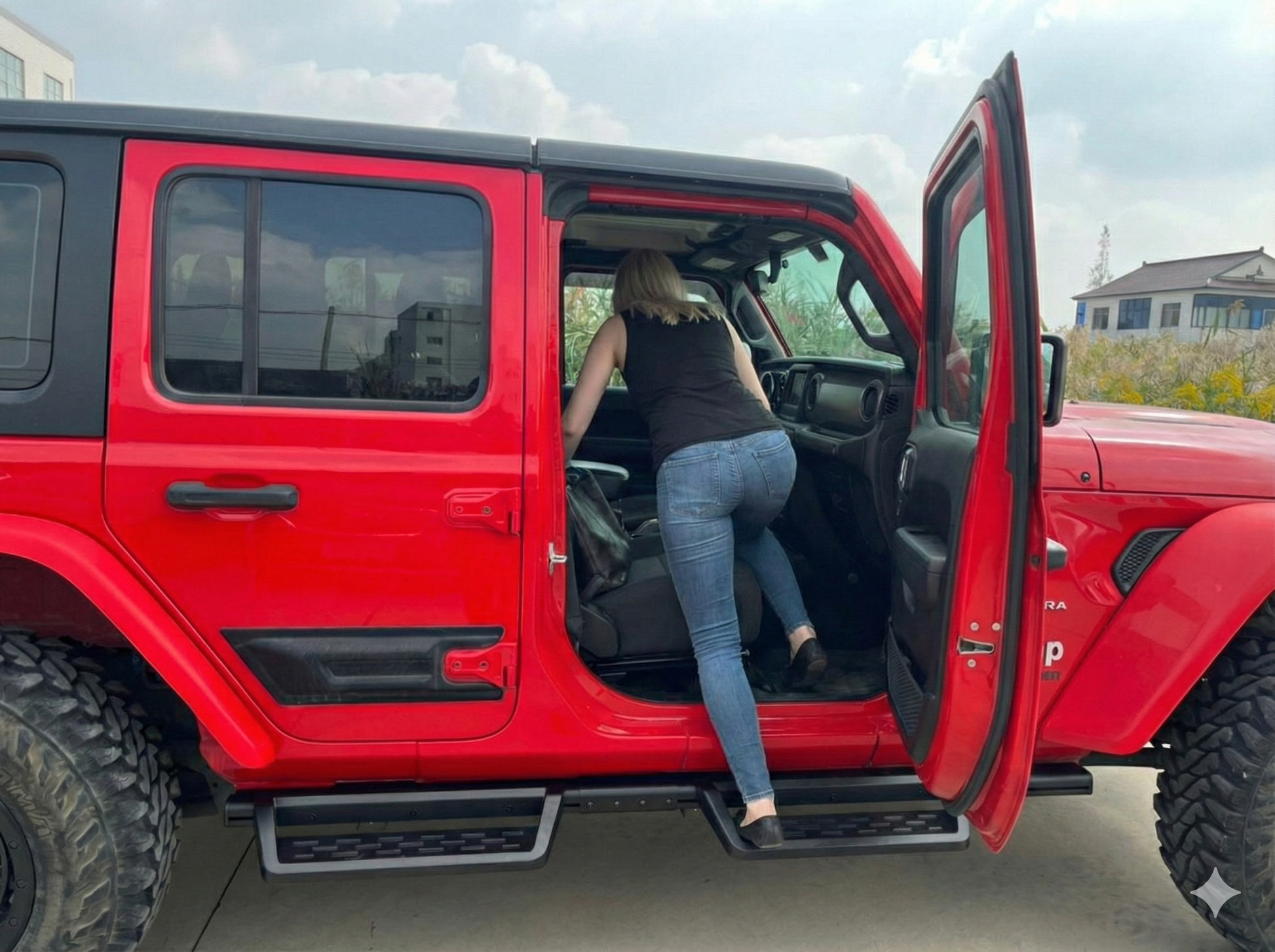 OFFactory Detachable Side Steps Rock Sliders | Max Offroad Edition - Jeep Wrangler JLU/4XE 2018+ | OFFactory by 4X4WAVERS (Image 11)