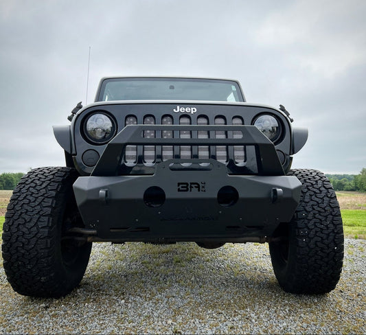 4X4 WAVERS Body Armor Orion front bumper installed on a 2007-2026 Jeep Wrangler JK, JL, and Gladiator JT.