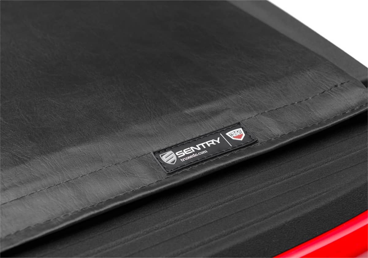 Truxedo Box Cover for 20-26 Gladiator pickup trucks, showing durable tonneau cover installed on truck bed.