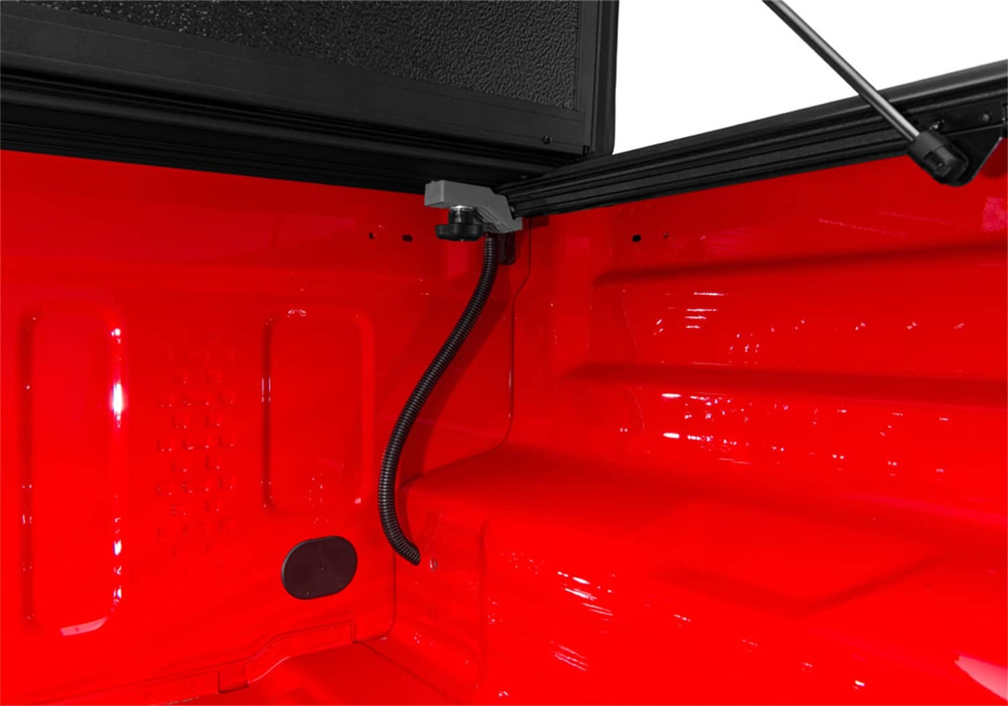Undercover FLEX BOX CVR 20-26 Gladiator 5' tonneau cover installed on a truck bed, showcasing durable, weather-resistant design.