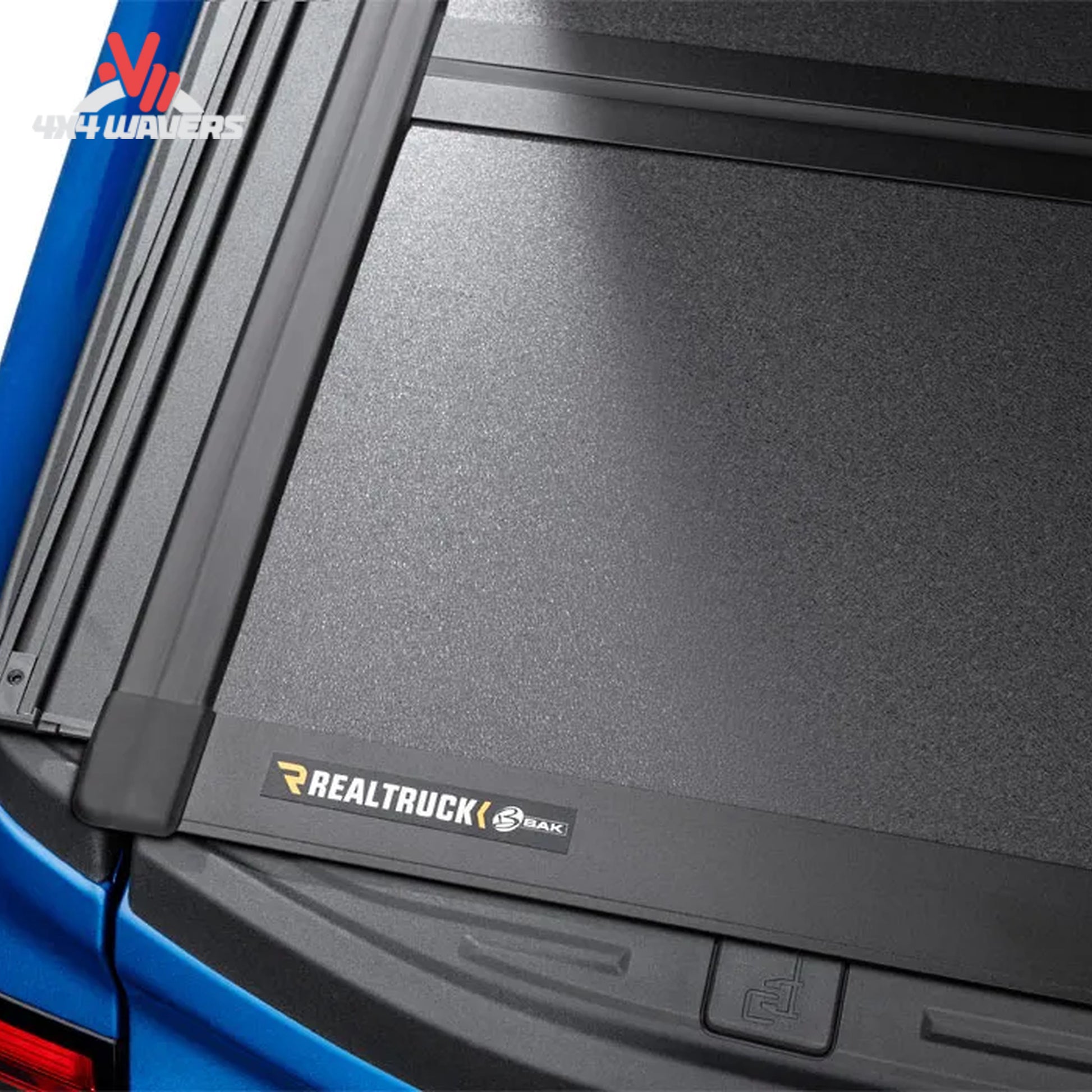 alt
Cubierta rígida plegable BAKFlip MX4 TS en negro mate para Jeep Gladiator JT 2020-2026, mostrando paneles plegados y diseño elegante