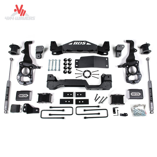 alt
Kit de elevación BDS de 6 pulgadas con amortiguadores NX2 instalado en una Ford F-150 4WD 2021-2026, mostrando la camioneta elevada y los componentes de la suspensión.