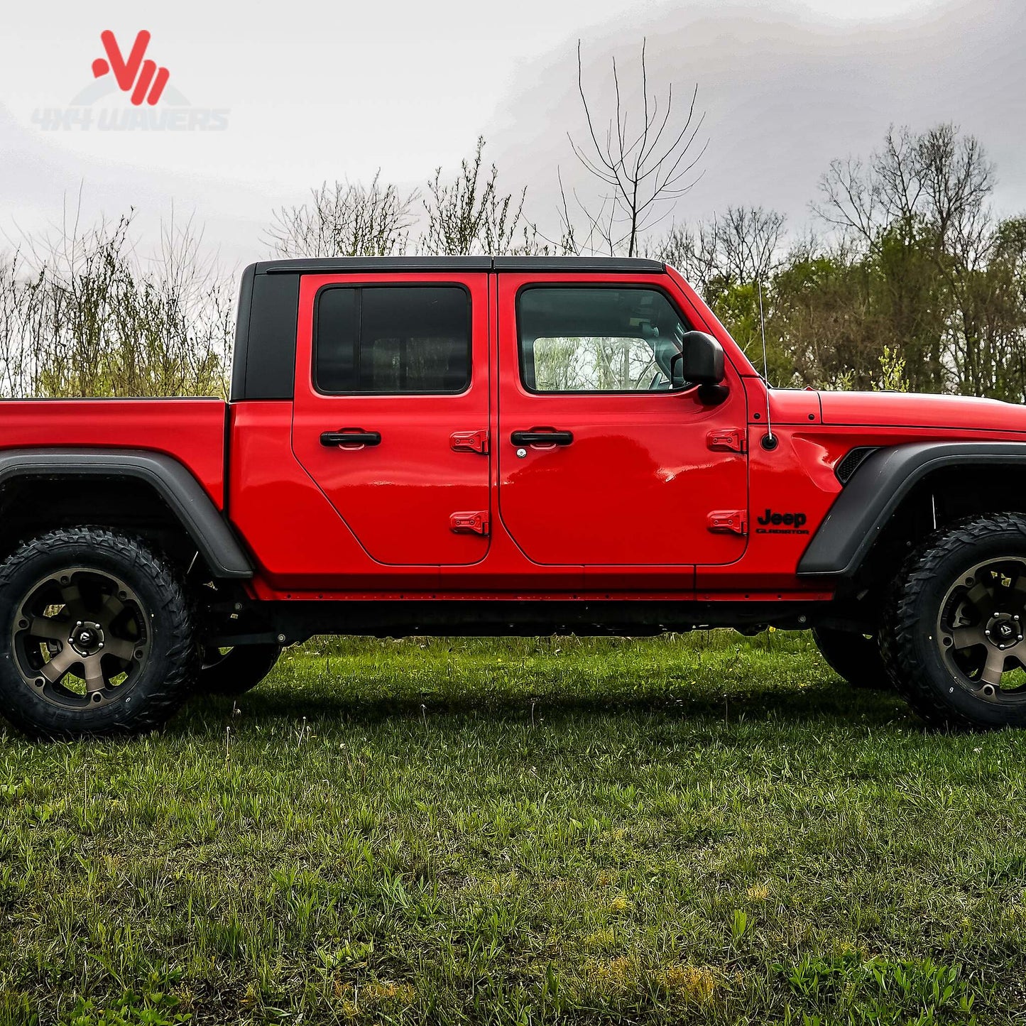 alt
Kit de elevación BDS de 3 pulgadas con amortiguadores NX2 Nitro instalado en un Jeep Gladiator JT 2020-2025 para mejorar el rendimiento todoterreno.