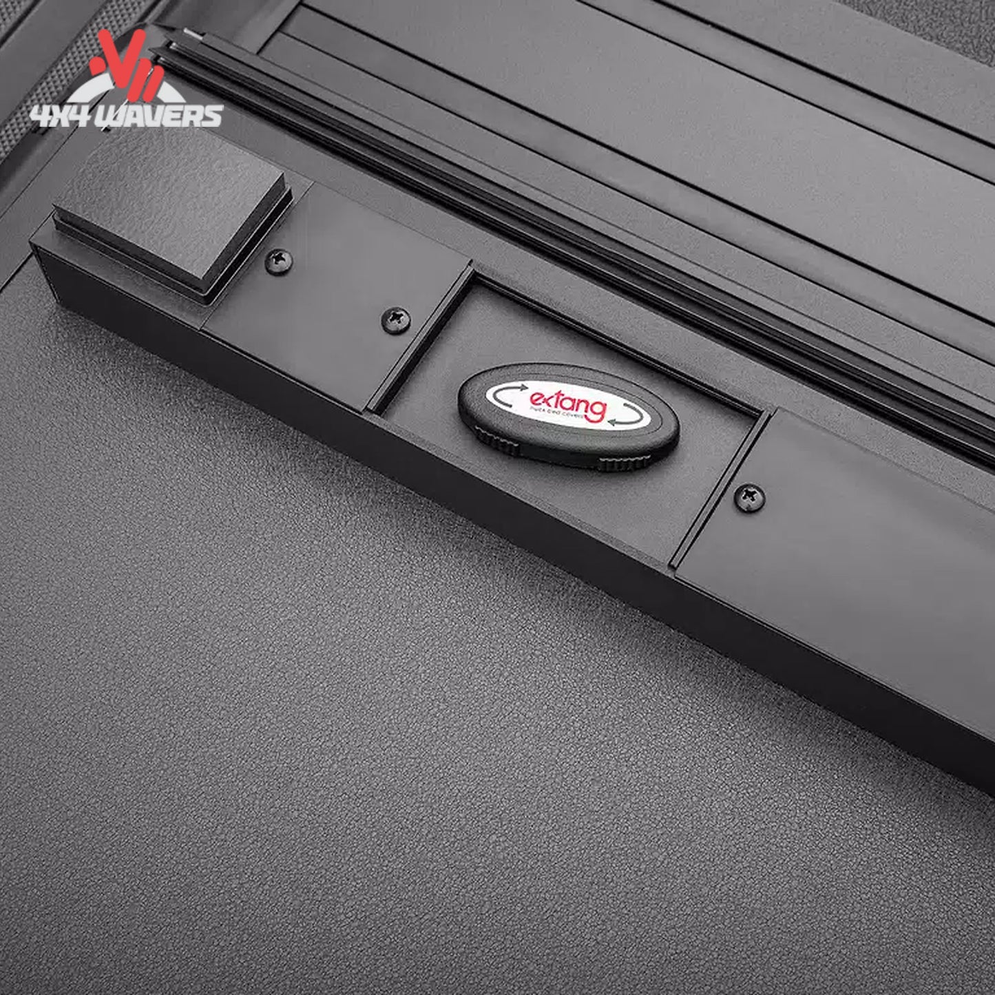 Extang Endure ALX tapa rígida plegable para caja en una Jeep Gladiator JT 2020–2026 con caja de 5ft, mostrando diseño de bajo perfil y construcción duradera.