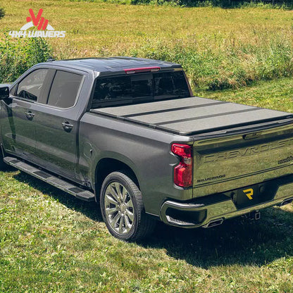 Cubierta rígida tonneau Extang Solid Fold ALX en una Jeep Gladiator JT 2020–2026 con caja de 5 pies, diseño de perfil bajo.