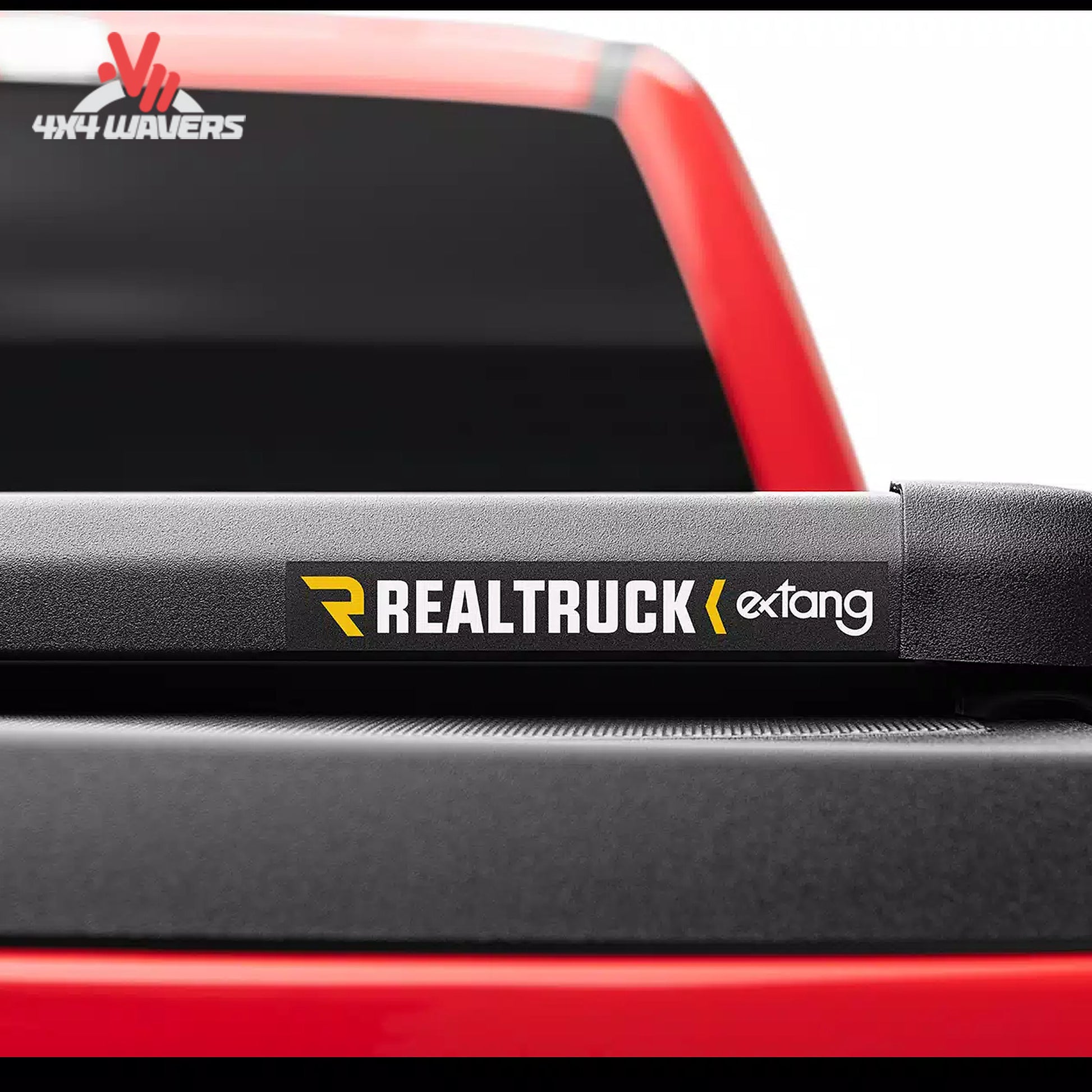 Extang Solid Fold ALX cubierta rígida tonneau instalada en una Jeep Gladiator JT 2020–2026 con caja de 5 pies.