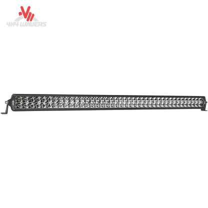 Barra de luz LED Go Performance L3 de 40 pulgadas, de doble fila, con haz combinado SAE, mostrada montada en un vehículo para iluminación todoterreno.