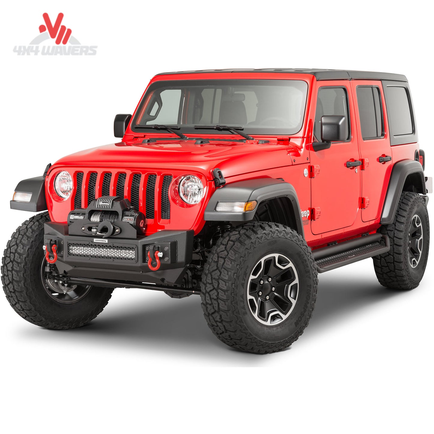 Go Rhino Rockline Stubby parachoques delantero con winch instalado en Jeep Wrangler JL, mostrando construcción de acero duradera y diseño todoterreno.