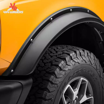 Bolt-on styling hardware on Havoc EVOC fender flares