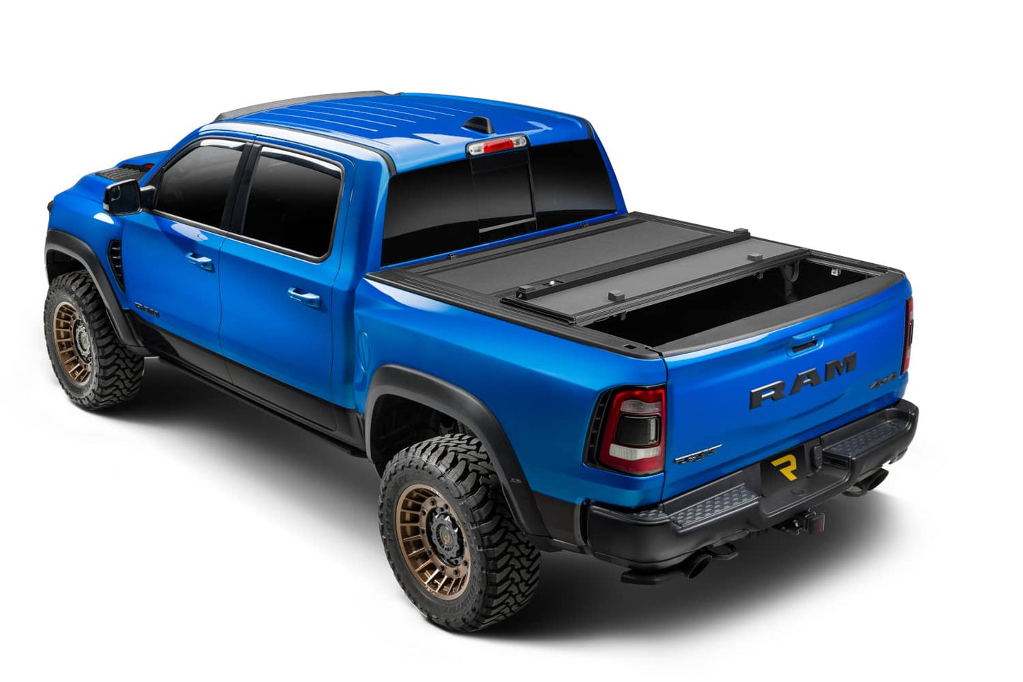 Rear view of Extang Endure ALX hard folding tonneau cover on a 2020-2026 Jeep Gladiator with 5ft bed.