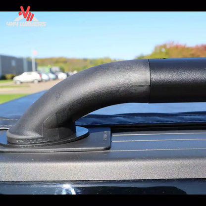 Detail view of continuous T-slot channel and black locker end stanchion 119864