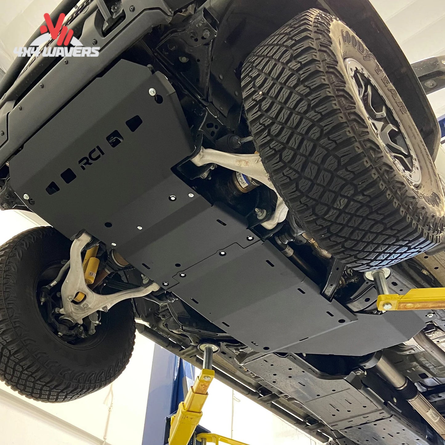 Full-length Bronco underbody protection system covering drivetrain and steering components