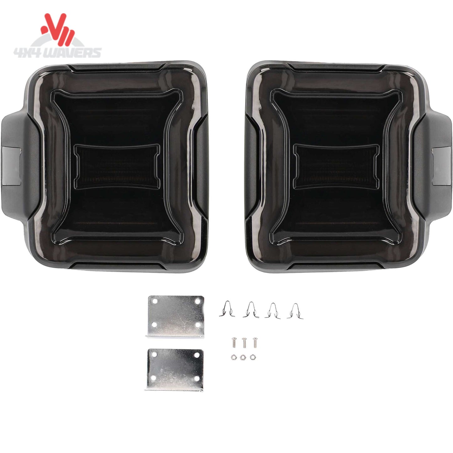 Primer plano de luz trasera LED de policarbonato ahumado para Jeep Wrangler JL 2018-2023 de Metra, mostrando iluminación automotriz moderna.
