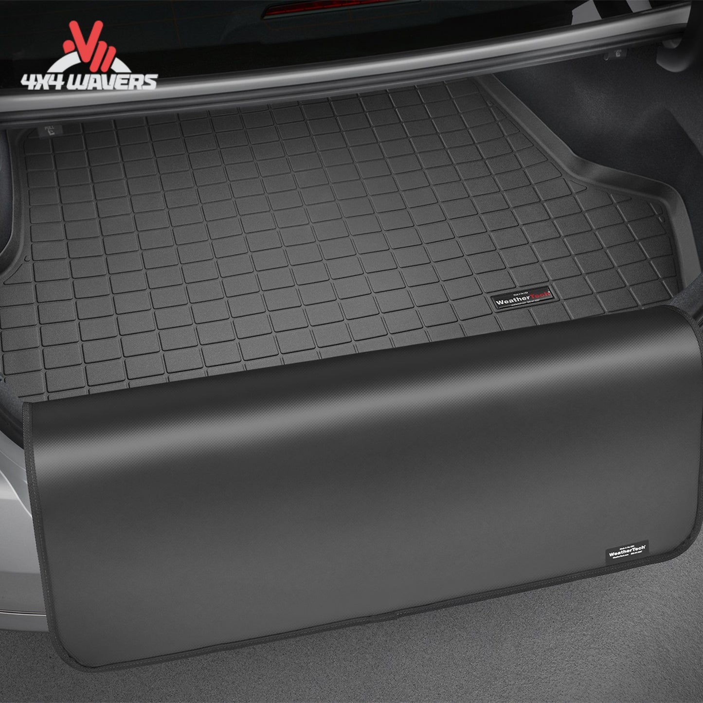 alt
Protector de parachoques plegable que protege las superficies pintadas del Jeep al cargar equipo de camping y recuperación