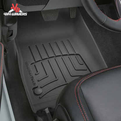 alt
Instalación del FloorLiner HP de WeatherTech del lado del conductor para Jeep Wrangler JL