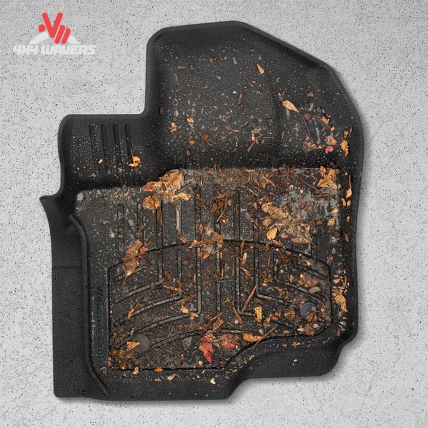 High lip side wall coverage and mud containment ribbing for Ford F150 446971IM