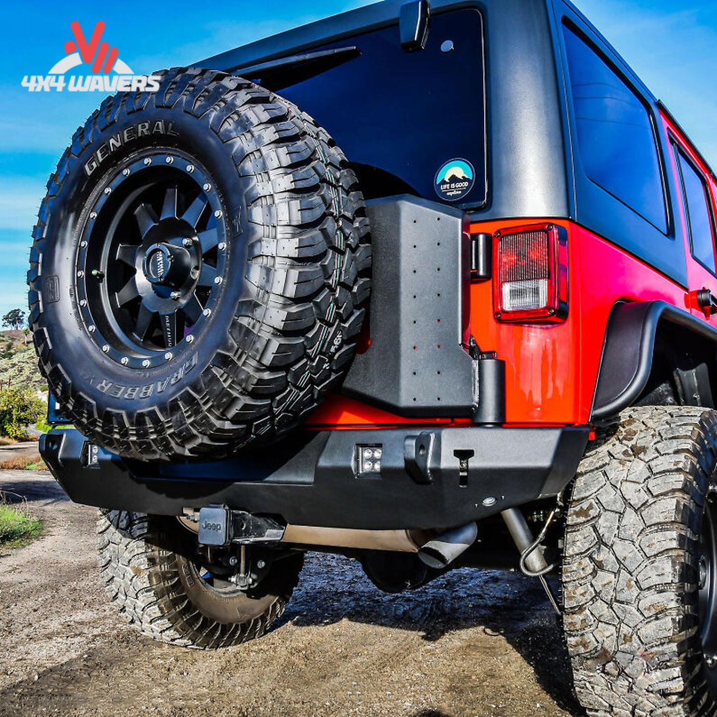 Westin WJ2 integrated spare tire carrier system