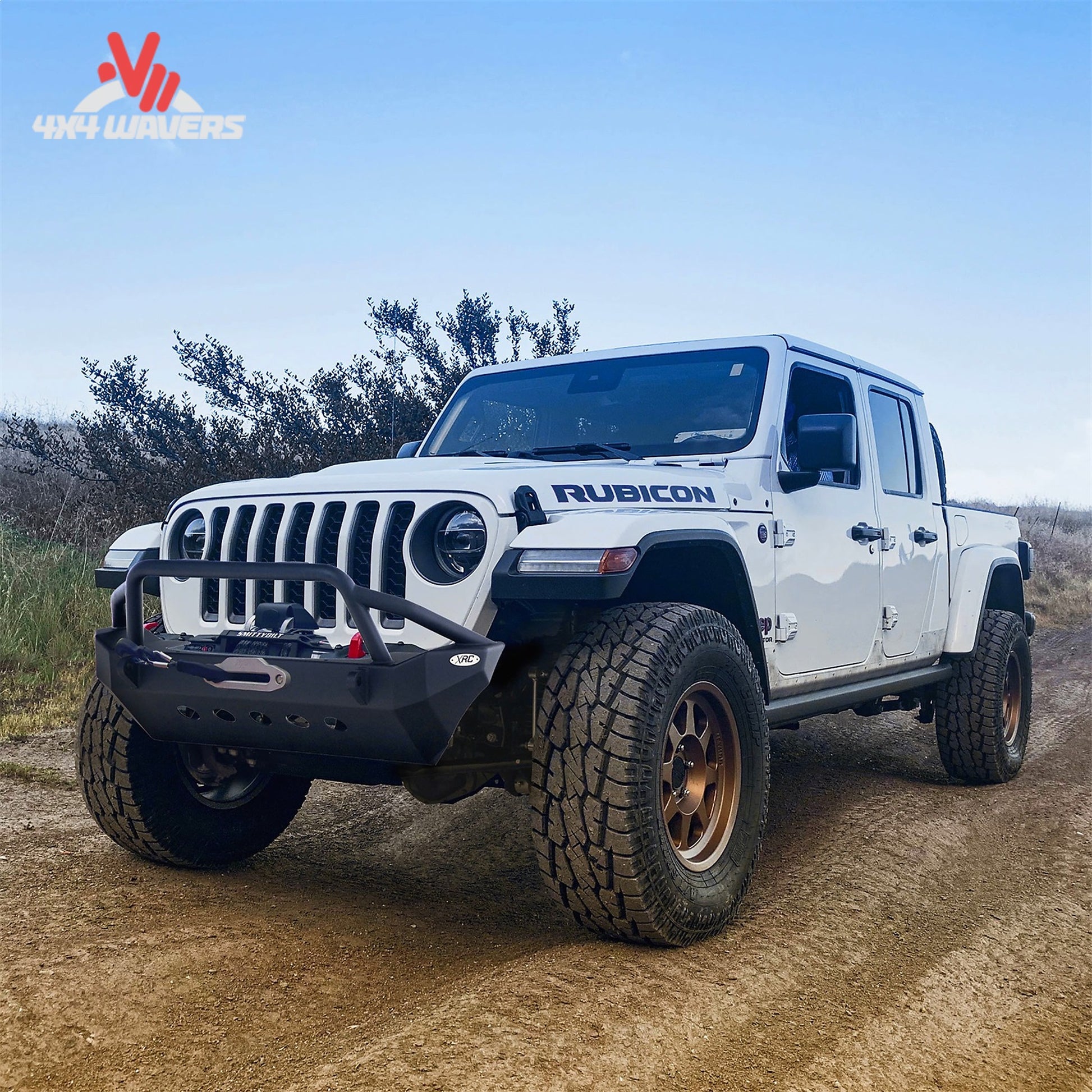 Smittybilt XRC Gen1 bumper installed on Jeep Wrangler JL; Jeep Wrangler JL equipped with XRC Gen1 steel bumper and recovery-ready front-end protection
